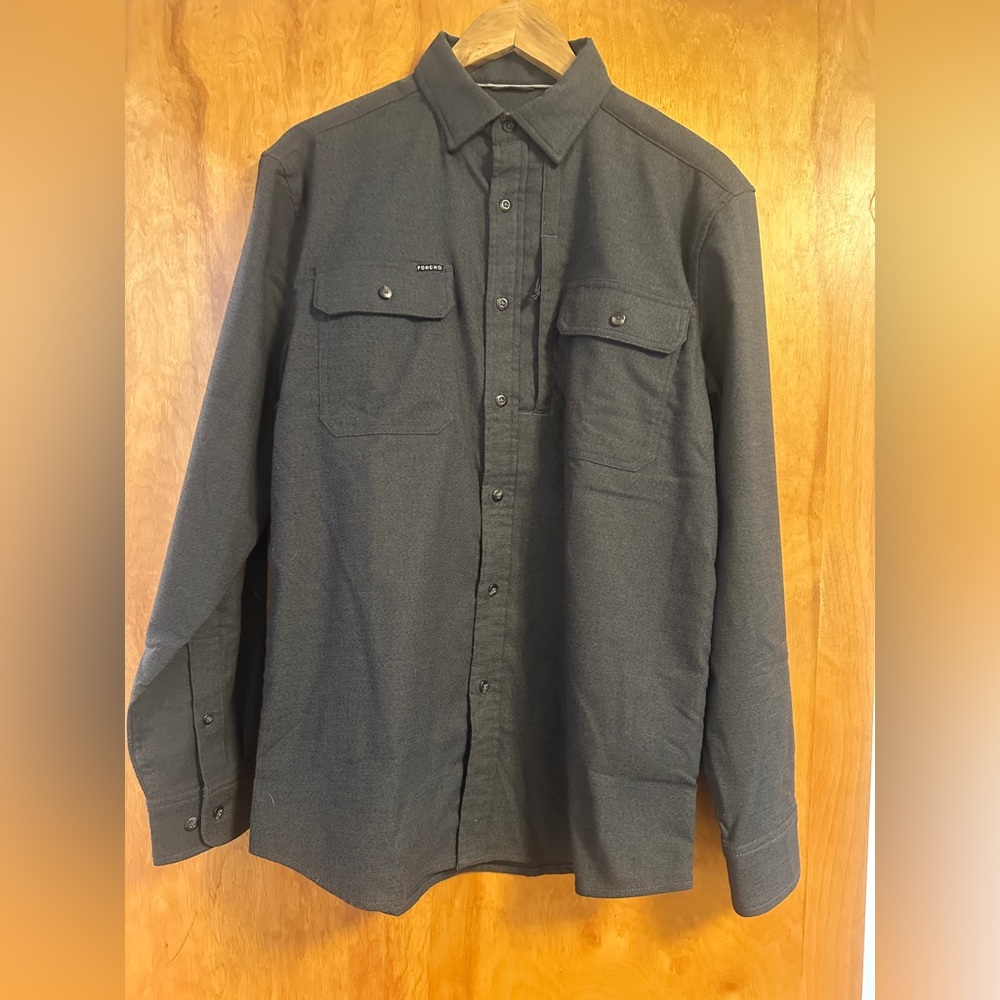 Poncho Outdoors Flannel - Men’s Small - Picture 2 of 4